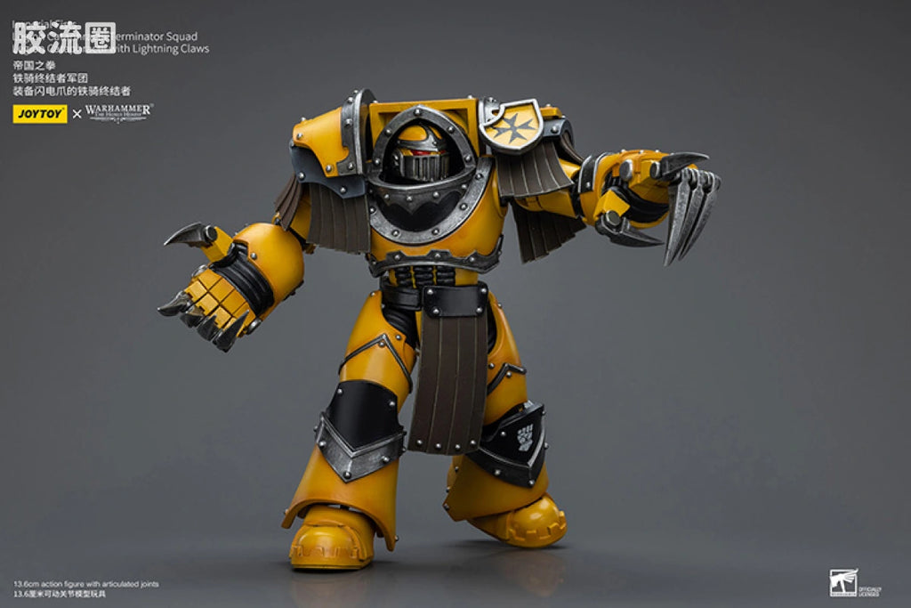 JoyToy Imperial Fists Legion Cataphractii Terminator with Lightning Claws