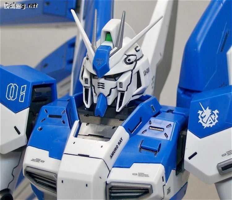 Bandai MG 1/100 Hi-ν Gundam