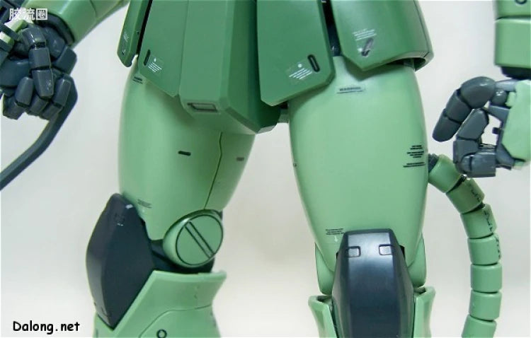Bandai MG 1/100 MS-06J Zaku II Ver.2.0