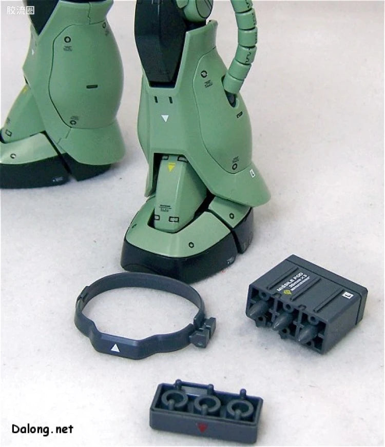 Bandai MG 1/100 MS-06J Zaku II Ver.2.0