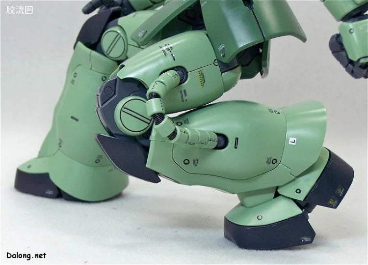 Bandai MG 1/100 MS-06J Zaku II Ver.2.0