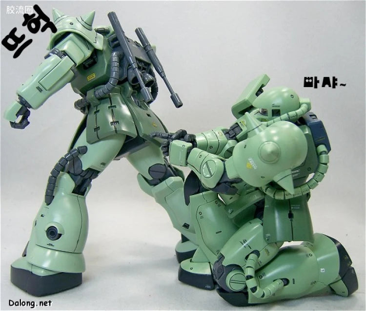 Bandai MG 1/100 MS-06J Zaku II Ver.2.0