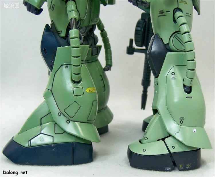 Bandai MG 1/100 MS-06J Zaku II Ver.2.0