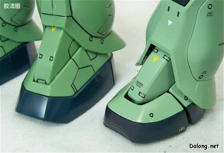 Bandai MG 1/100 MS-06J Zaku II Ver.2.0