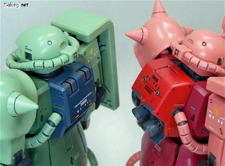 Bandai MG 1/100 MS-06S Char's Zaku II Ver.2.0