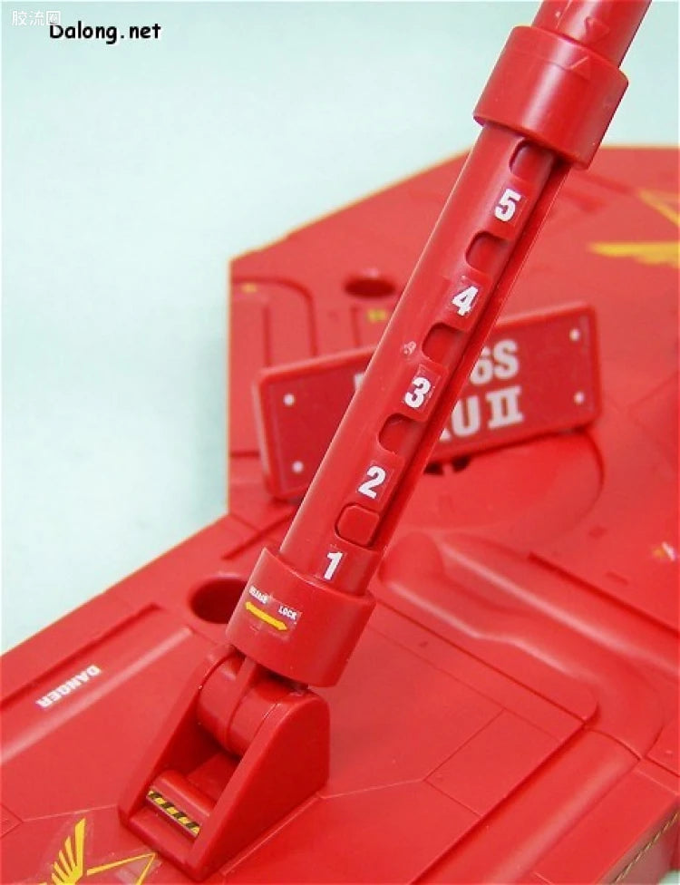 Bandai MG 1/100 MS-06S Char's Zaku II Ver.2.0