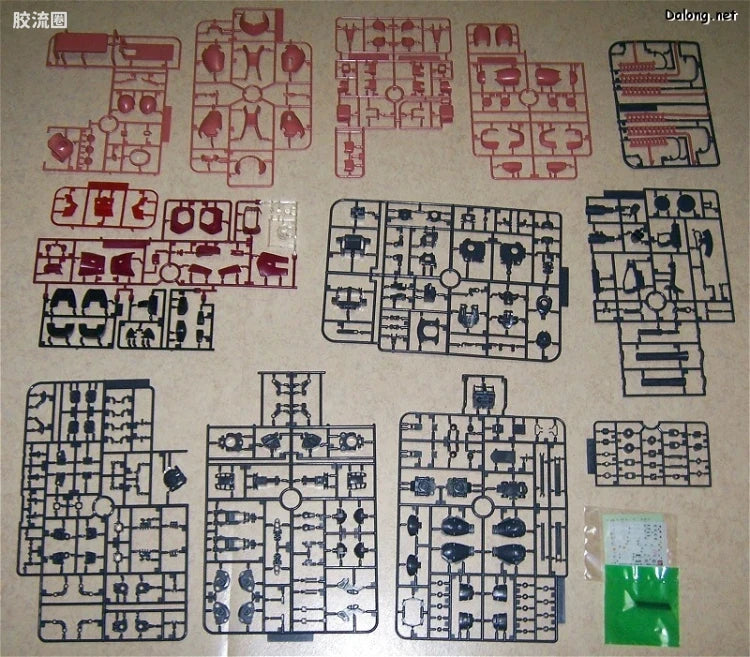 Bandai MG 1/100 MS-06S Char's Zaku II Ver.2.0