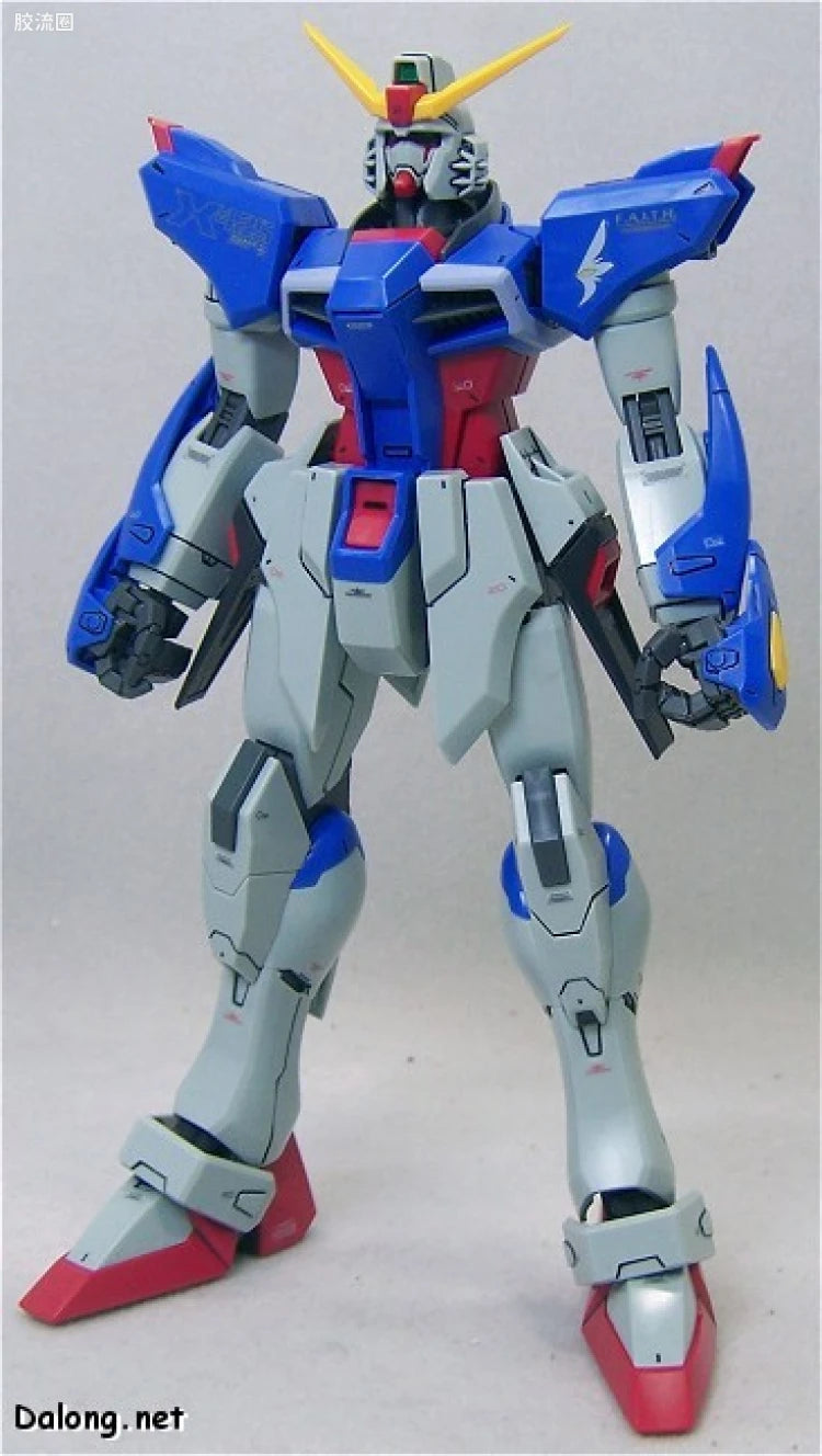Bandai MG 1/100 ZGMF-X42S Destiny Gundam