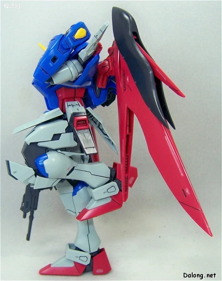 Bandai MG 1/100 ZGMF-X42S Destiny Gundam