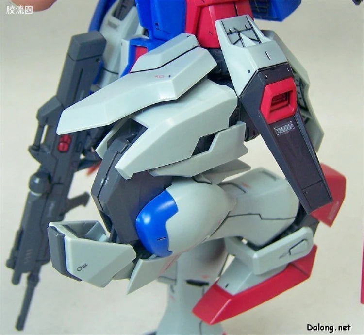 Bandai MG 1/100 ZGMF-X42S Destiny Gundam