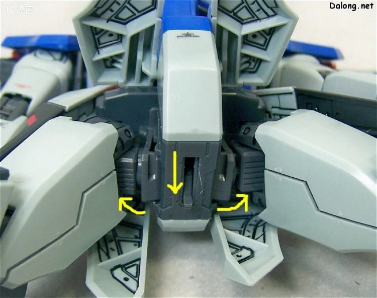 Bandai MG 1/100 ZGMF-X42S Destiny Gundam