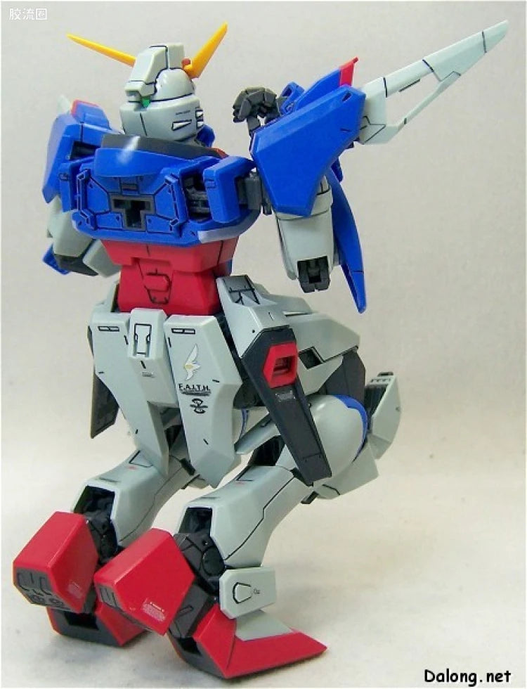 Bandai MG 1/100 ZGMF-X42S Destiny Gundam