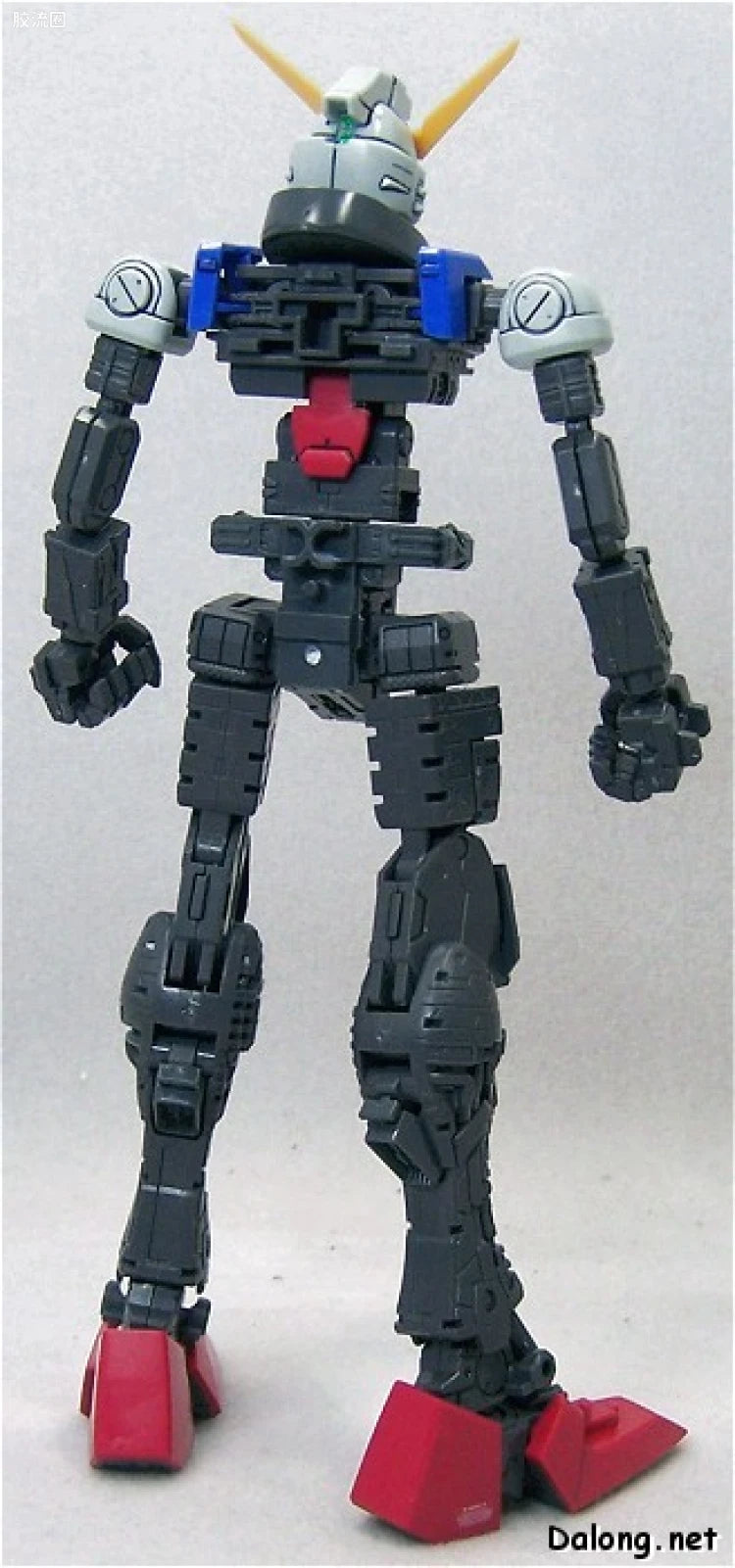 Bandai MG 1/100 ZGMF-X42S Destiny Gundam