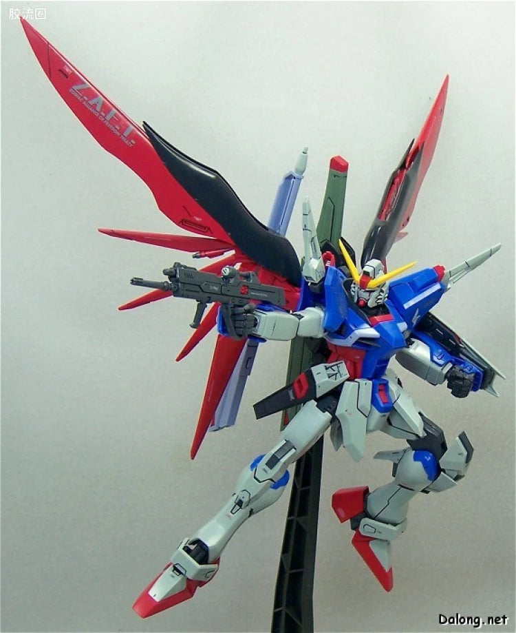 Bandai MG 1/100 ZGMF-X42S Destiny Gundam
