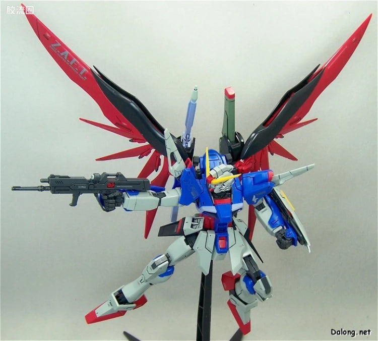 Bandai MG 1/100 ZGMF-X42S Destiny Gundam
