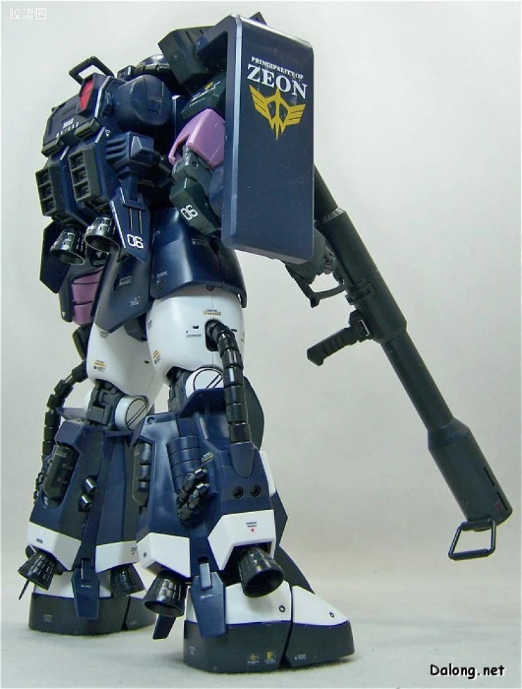 Bandai MG 1/100 MS-06R-1A Zaku II (Black Tri-Stars) (Ver.2.0)