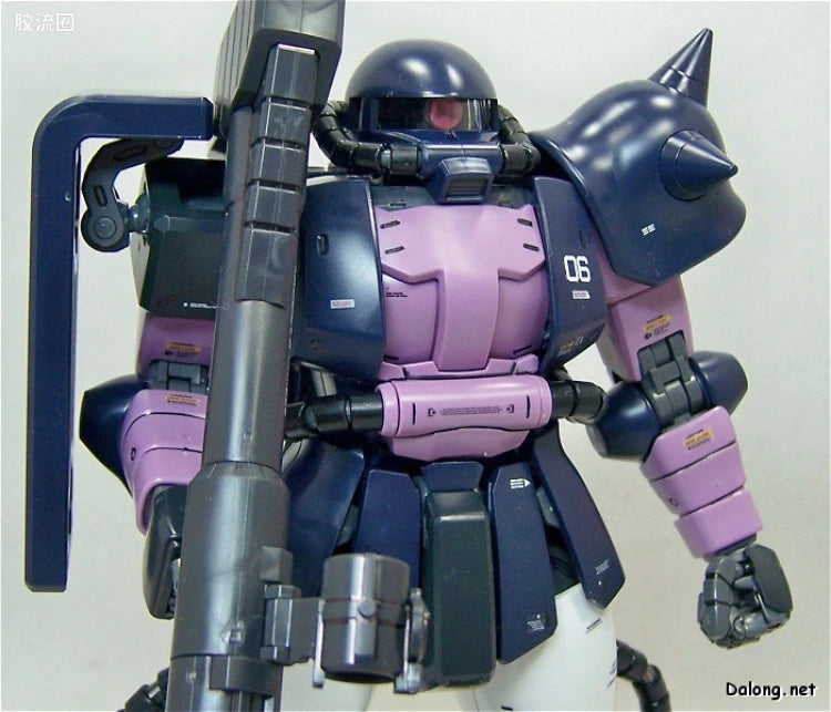 Bandai MG 1/100 MS-06R-1A Zaku II (Black Tri-Stars) (Ver.2.0)