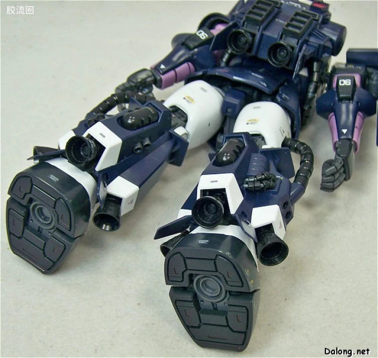 Bandai MG 1/100 MS-06R-1A Zaku II (Black Tri-Stars) (Ver.2.0)