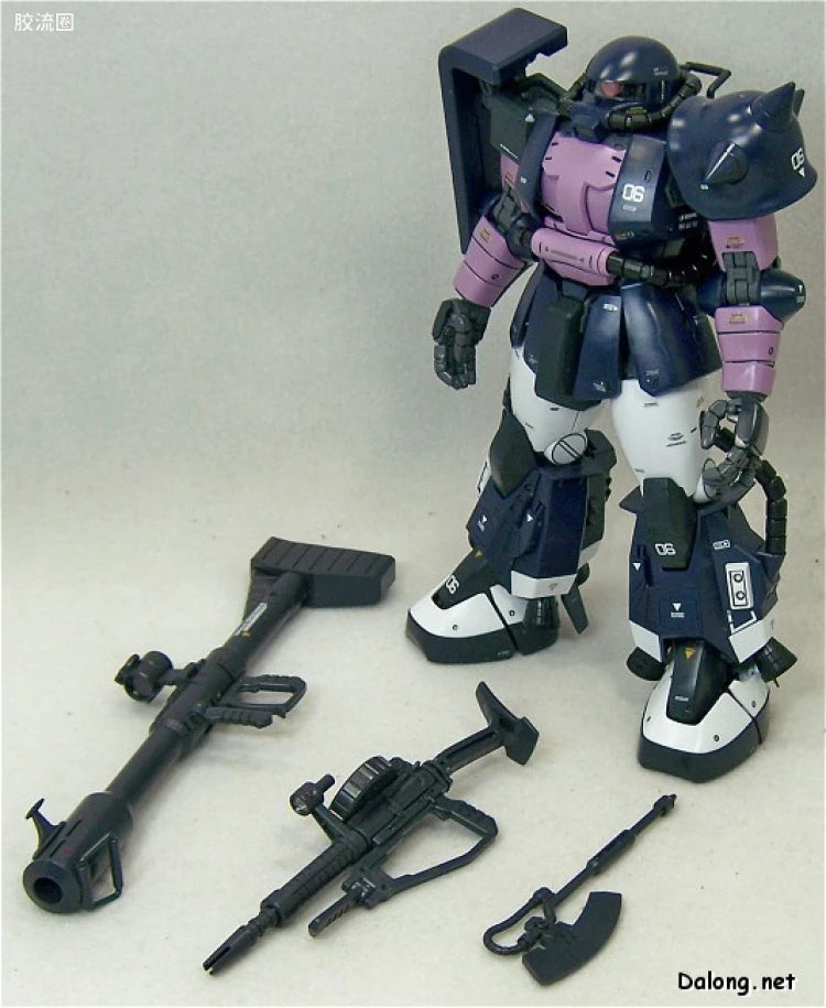 Bandai MG 1/100 MS-06R-1A Zaku II (Black Tri-Stars) (Ver.2.0)