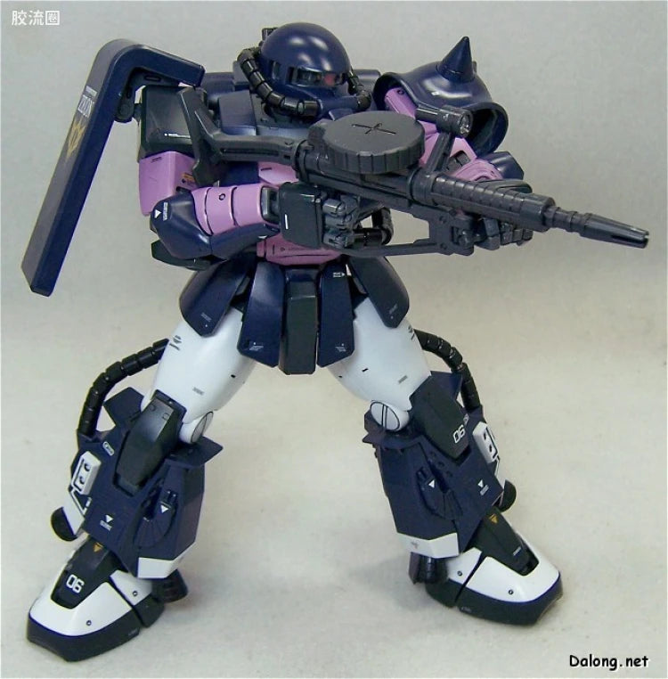 Bandai MG 1/100 MS-06R-1A Zaku II (Black Tri-Stars) (Ver.2.0)