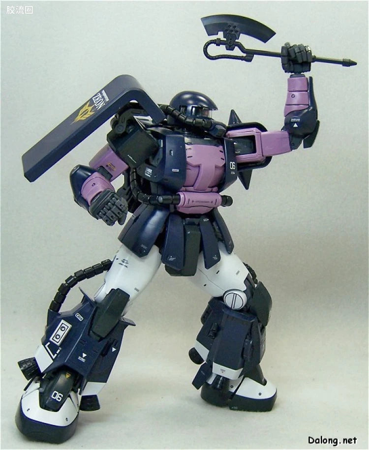 Bandai MG 1/100 MS-06R-1A Zaku II (Black Tri-Stars) (Ver.2.0)