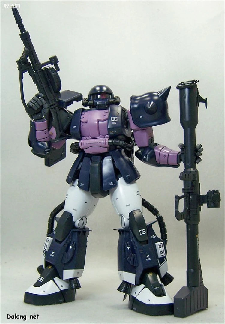 Bandai MG 1/100 MS-06R-1A Zaku II (Black Tri-Stars) (Ver.2.0)