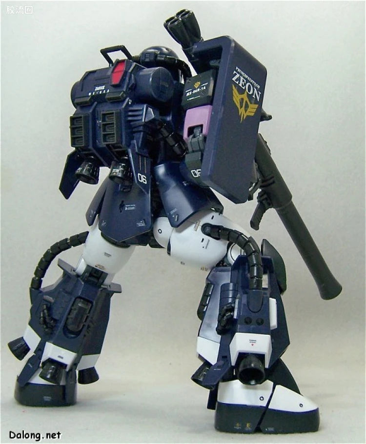 Bandai MG 1/100 MS-06R-1A Zaku II (Black Tri-Stars) (Ver.2.0)