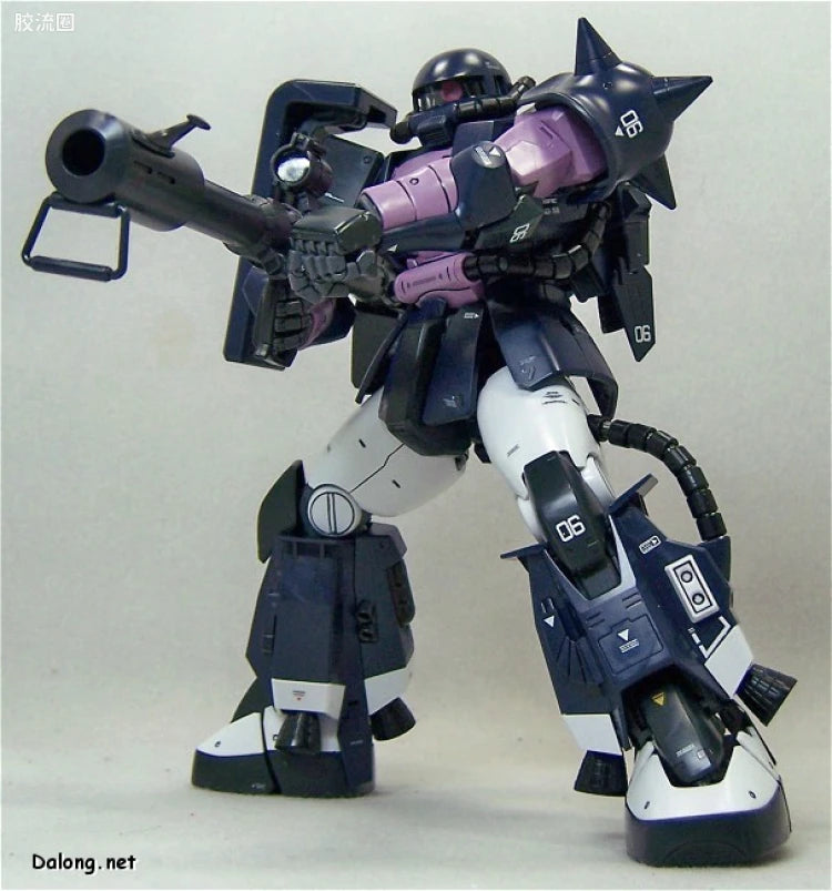 Bandai MG 1/100 MS-06R-1A Zaku II (Black Tri-Stars) (Ver.2.0)