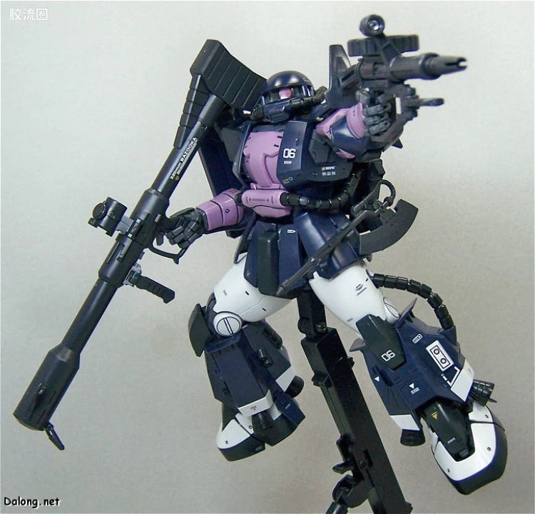 Bandai MG 1/100 MS-06R-1A Zaku II (Black Tri-Stars) (Ver.2.0)
