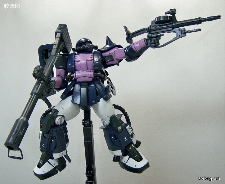 Bandai MG 1/100 MS-06R-1A Zaku II (Black Tri-Stars) (Ver.2.0)