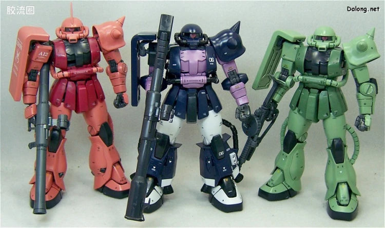 Bandai MG 1/100 MS-06R-1A Zaku II (Black Tri-Stars) (Ver.2.0)
