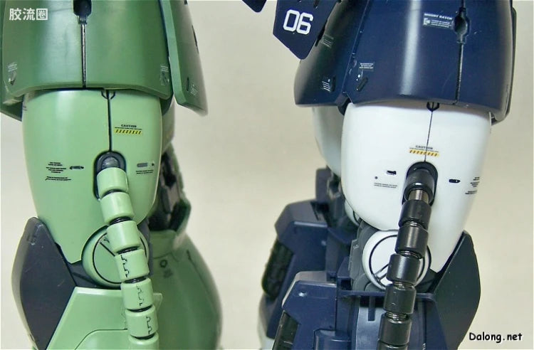 Bandai MG 1/100 MS-06R-1A Zaku II (Black Tri-Stars) (Ver.2.0)