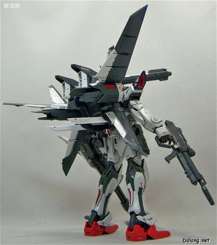 Bandai MG 1/100 GAT-X105E+AQM/E-M1 Strike Gundam E IWSP (Lukas O'Donnell Custom)