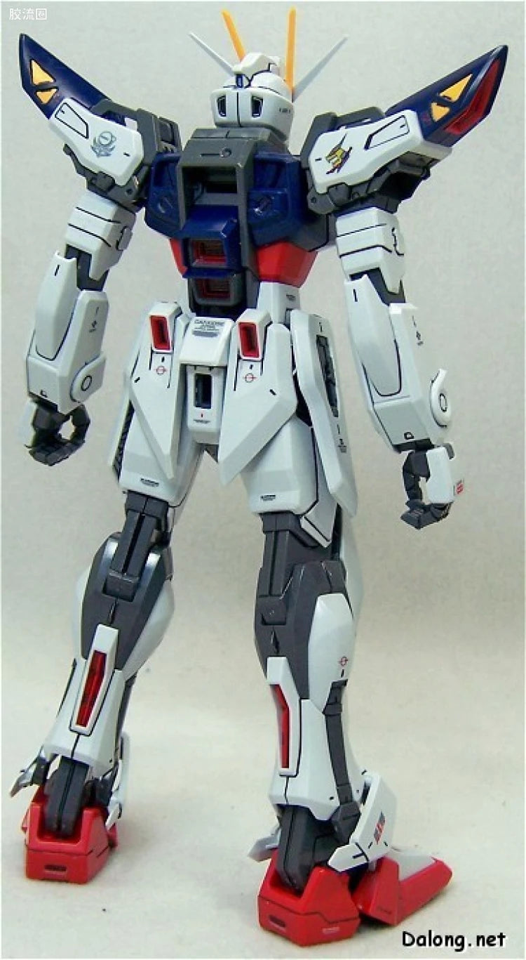 Bandai MG 1/100 GAT-X105E+AQM/E-M1 Strike Gundam E IWSP (Lukas O'Donnell Custom)