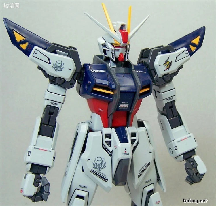 Bandai MG 1/100 GAT-X105E+AQM/E-M1 Strike Gundam E IWSP (Lukas O'Donnell Custom)