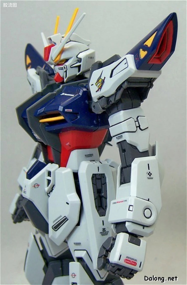 Bandai MG 1/100 GAT-X105E+AQM/E-M1 Strike Gundam E IWSP (Lukas O'Donnell Custom)