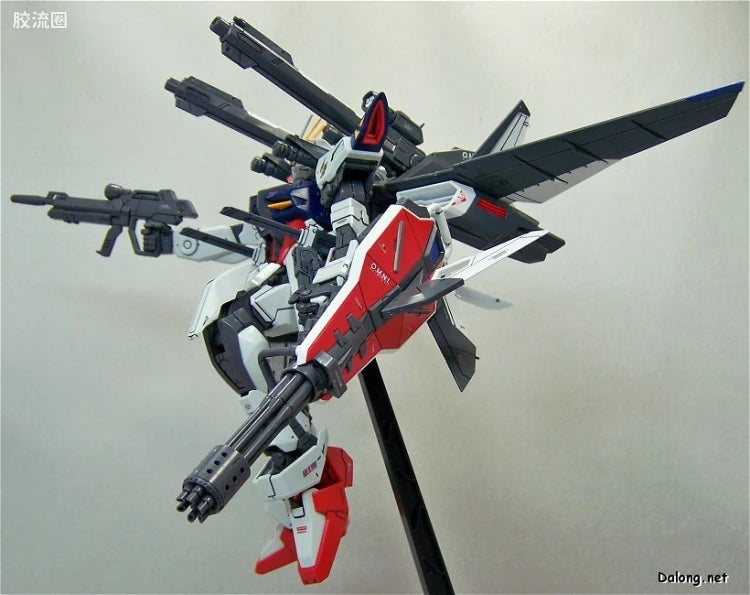 Bandai MG 1/100 GAT-X105E+AQM/E-M1 Strike Gundam E IWSP (Lukas O'Donnell Custom)