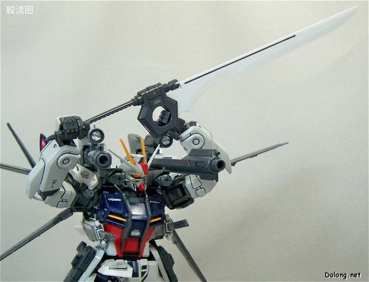 Bandai MG 1/100 GAT-X105E+AQM/E-M1 Strike Gundam E IWSP (Lukas O'Donnell Custom)