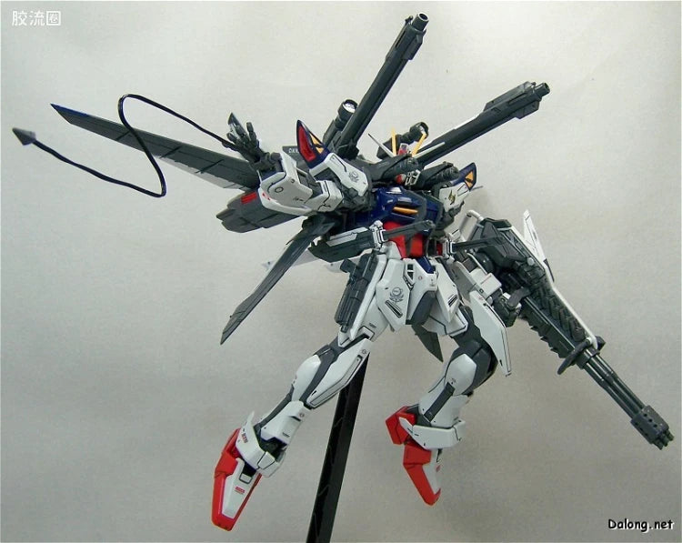 Bandai MG 1/100 GAT-X105E+AQM/E-M1 Strike Gundam E IWSP (Lukas O'Donnell Custom)