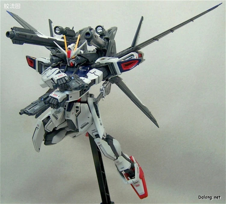 Bandai MG 1/100 GAT-X105E+AQM/E-M1 Strike Gundam E IWSP (Lukas O'Donnell Custom)