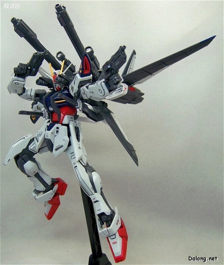 Bandai MG 1/100 GAT-X105E+AQM/E-M1 Strike Gundam E IWSP (Lukas O'Donnell Custom)