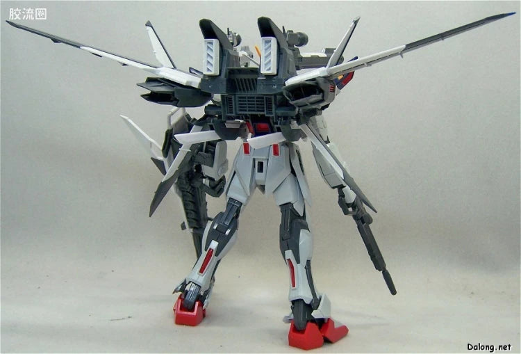 Bandai MG 1/100 GAT-X105E+AQM/E-M1 Strike Gundam E IWSP (Lukas O'Donnell Custom)