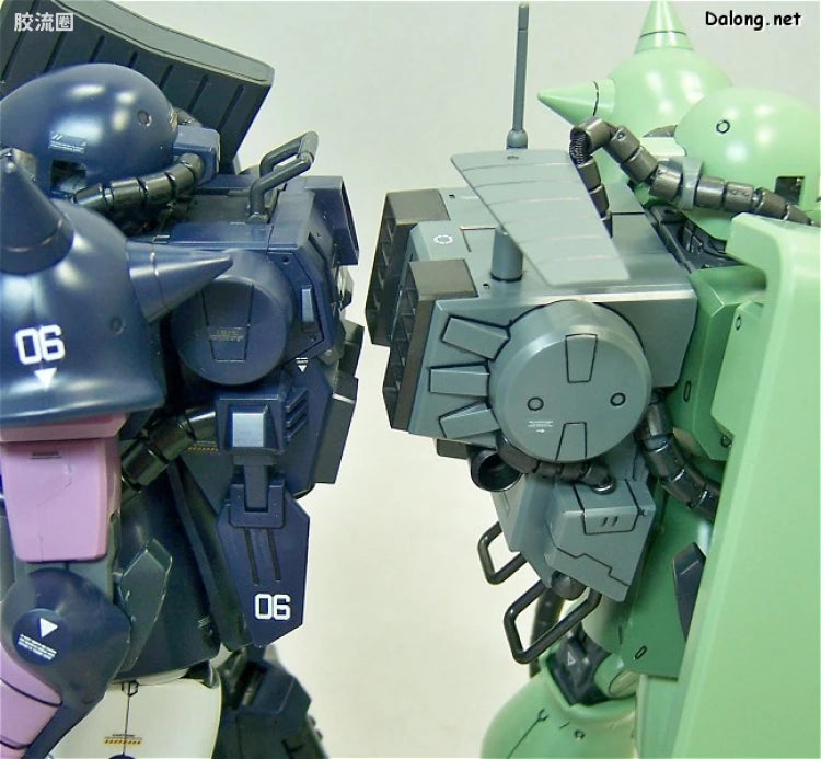 Bandai MG 1/100 MS-06F Zaku Minelayer