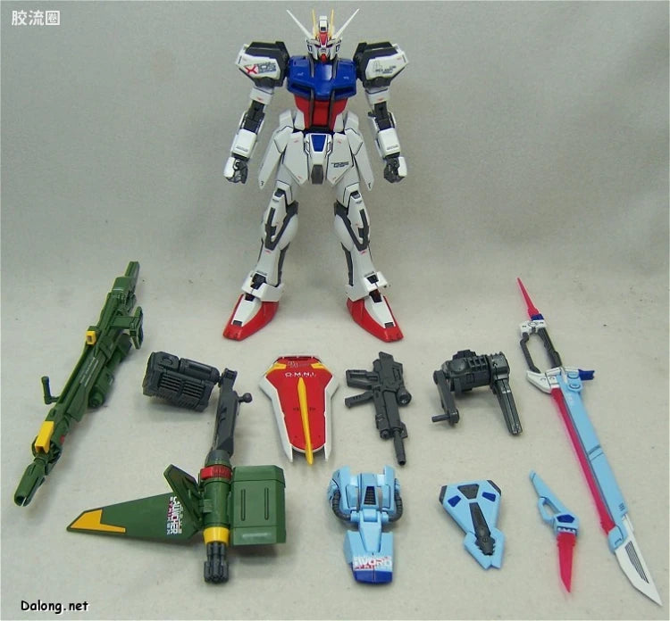 Bandai MG 1/100 GAT-X105 Launcher/Sword Strike Gundam