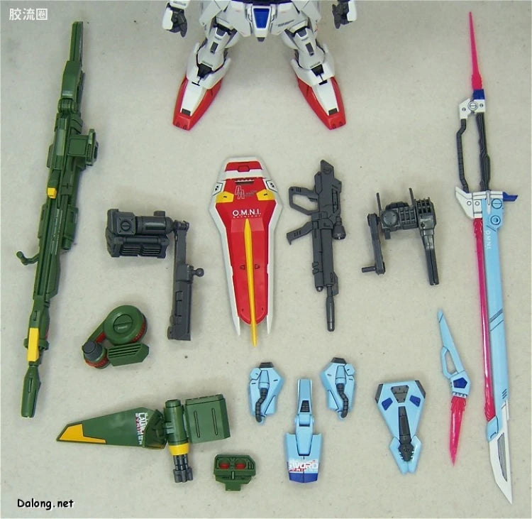 Bandai MG 1/100 GAT-X105 Launcher/Sword Strike Gundam
