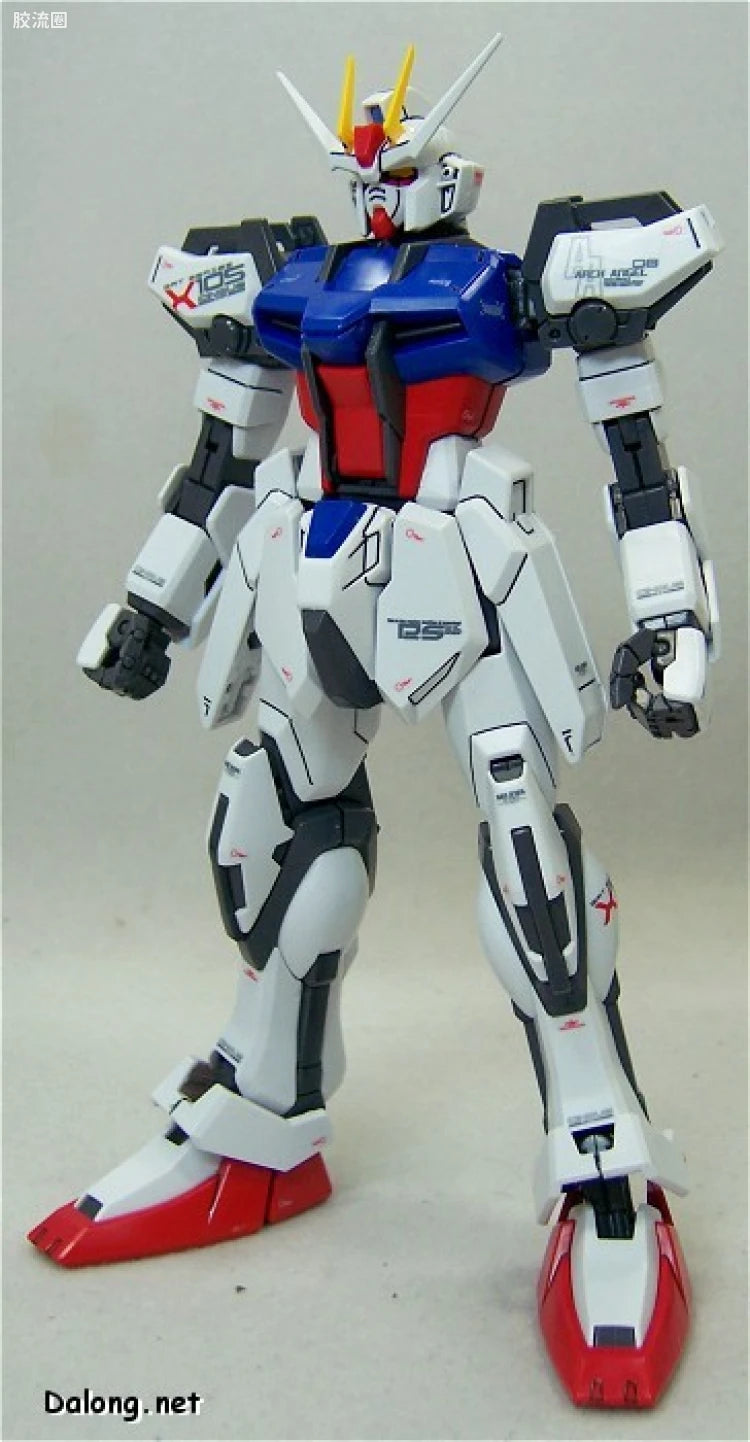 Bandai MG 1/100 GAT-X105 Launcher/Sword Strike Gundam