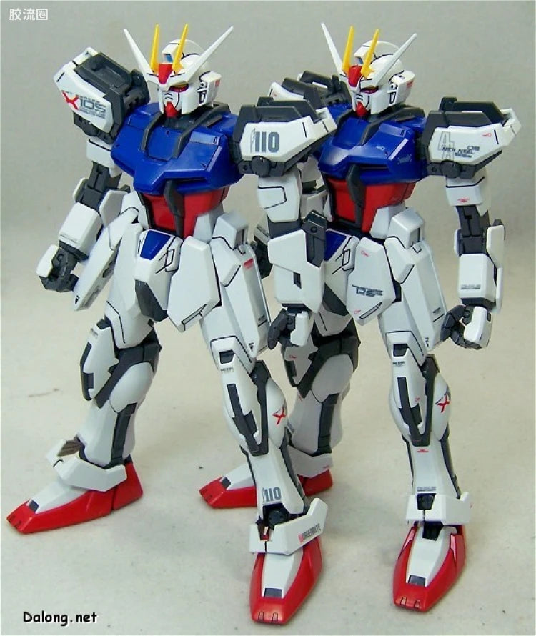 Bandai MG 1/100 GAT-X105 Launcher/Sword Strike Gundam