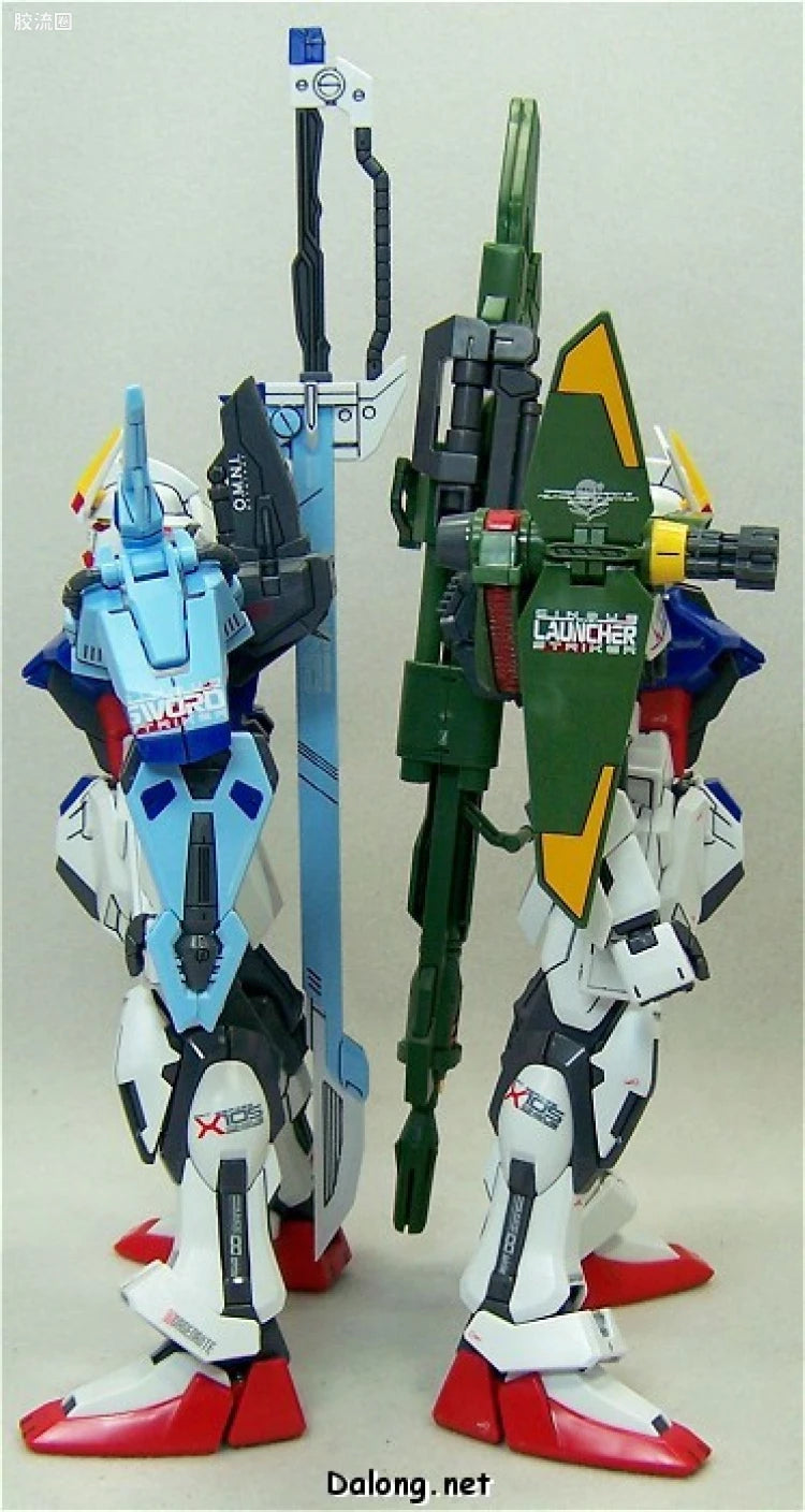 Bandai MG 1/100 GAT-X105 Launcher/Sword Strike Gundam