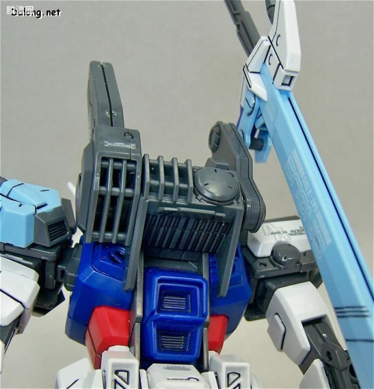 Bandai MG 1/100 GAT-X105 Launcher/Sword Strike Gundam