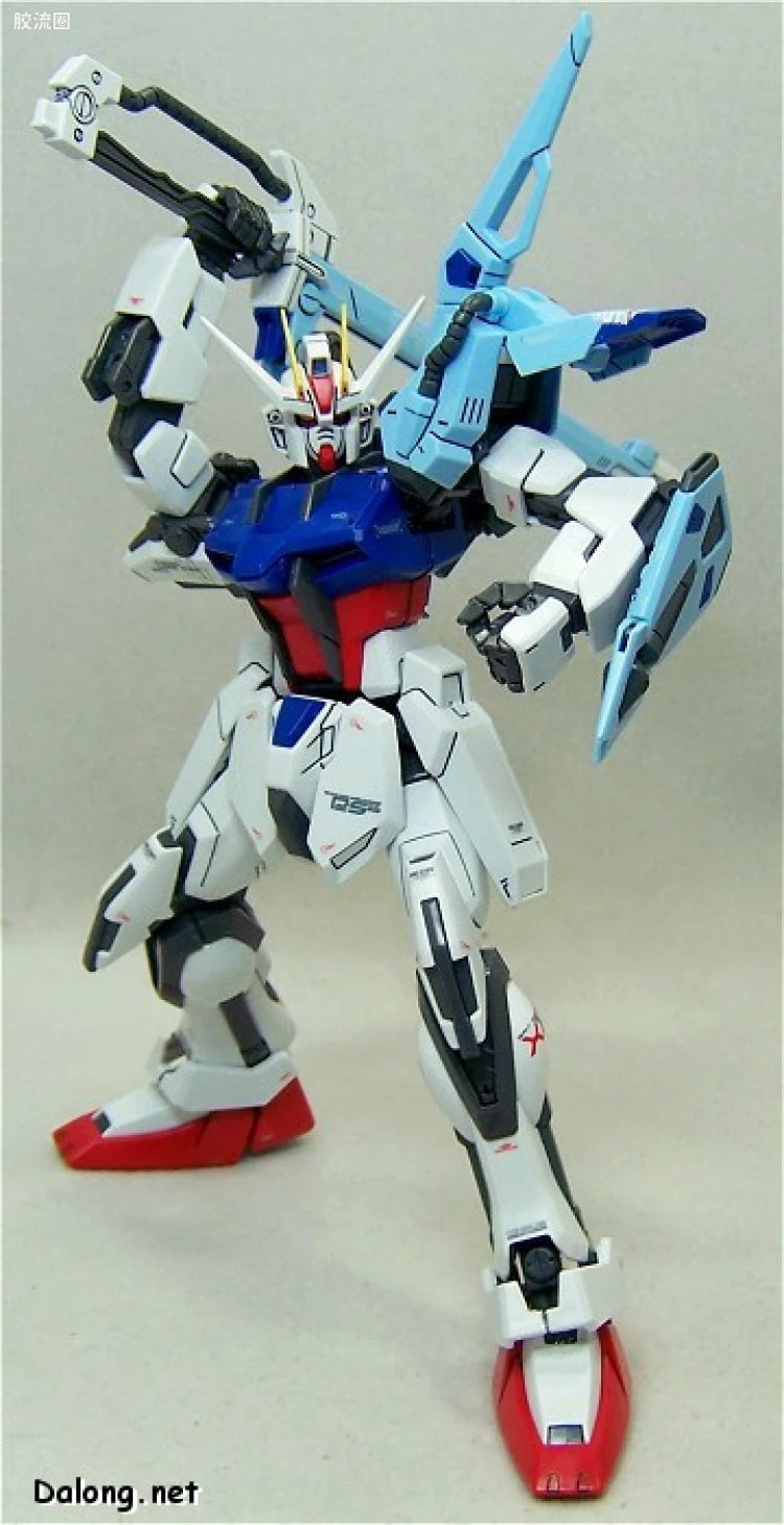 Bandai MG 1/100 GAT-X105 Launcher/Sword Strike Gundam